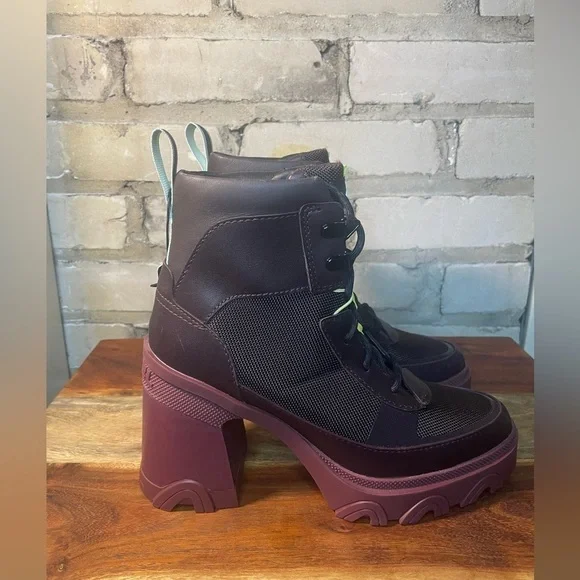 Sorel Brex Heel Lace Boot, Waterproof, Rainboot, Berry, Sz. 5.5 - Picture 7 of 16